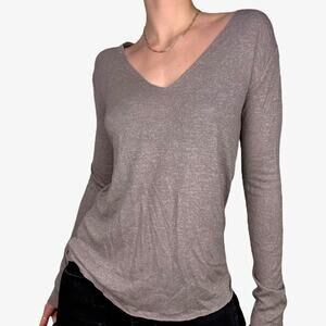 Grey tan long sleeve v neck sweater